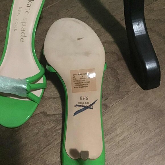 Kate Spade green patent leather kitten heel - Picture 2 of 2